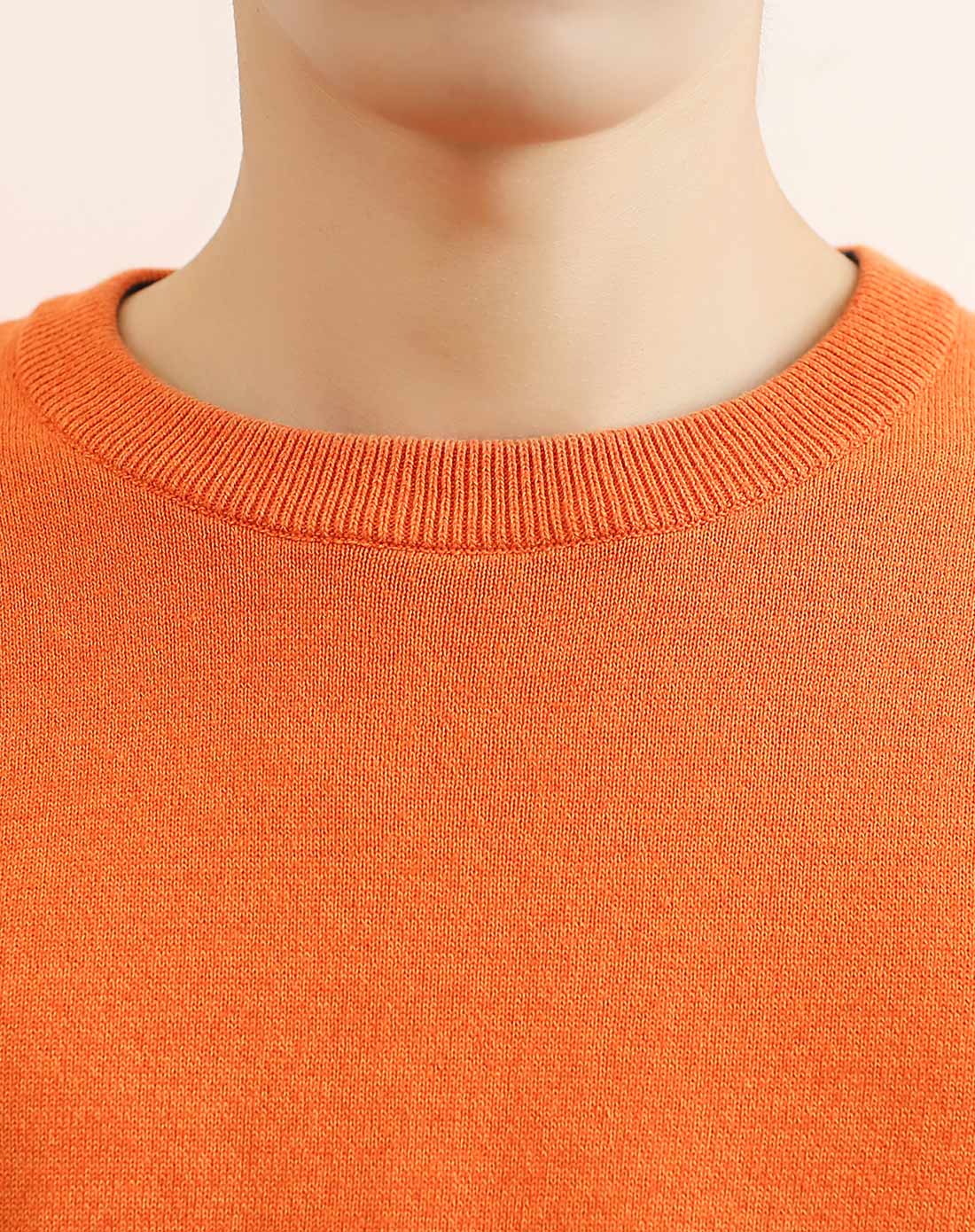 男橘色纯色圆领套头休闲毛衣
