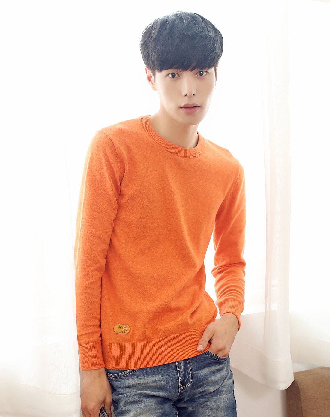 男橘色纯色圆领套头休闲毛衣