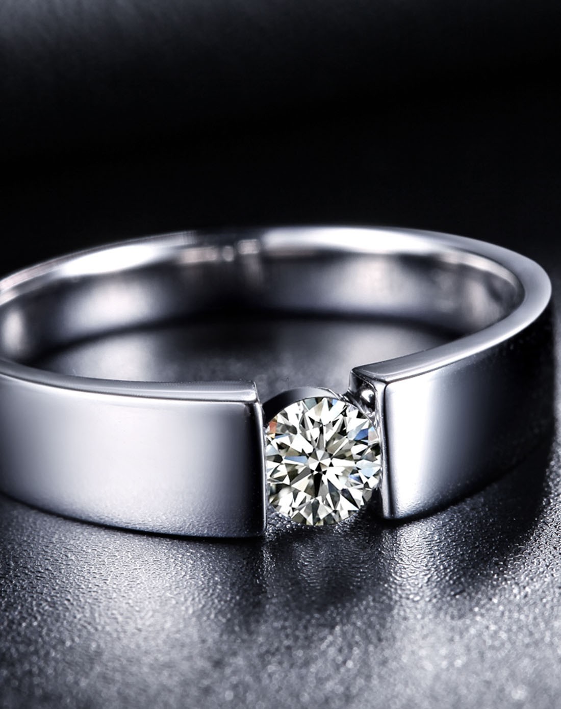 31分白18k金钻石男戒