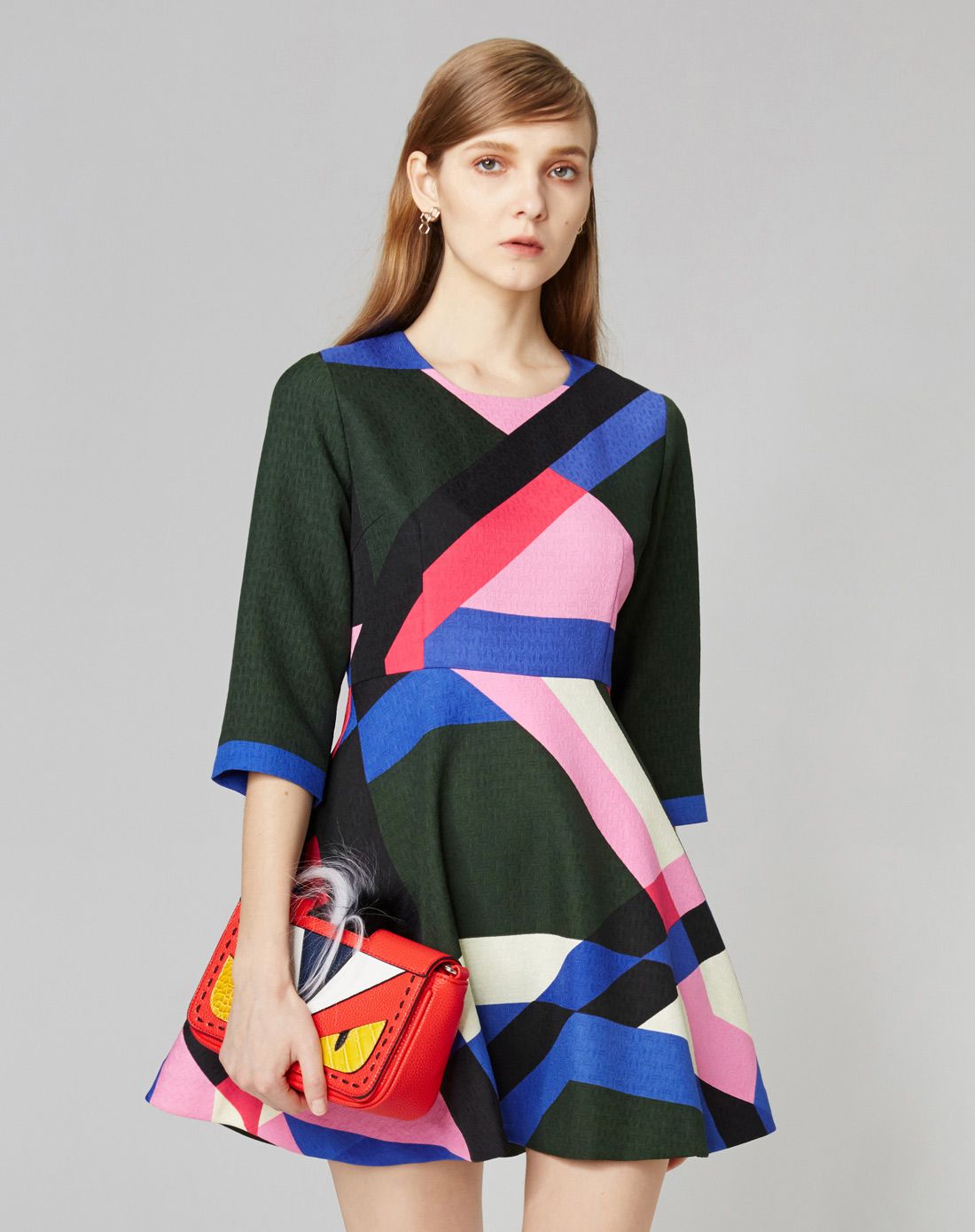 太平鸟peace bird女装专场 彩色几何纹样连衣裙