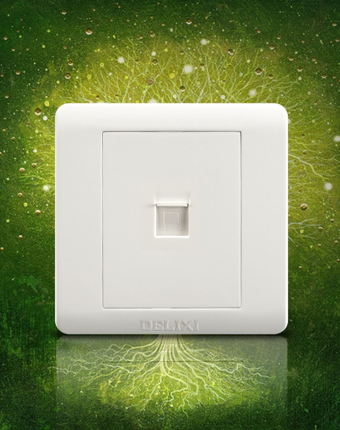 超厚钢架经典白色电脑插座面板