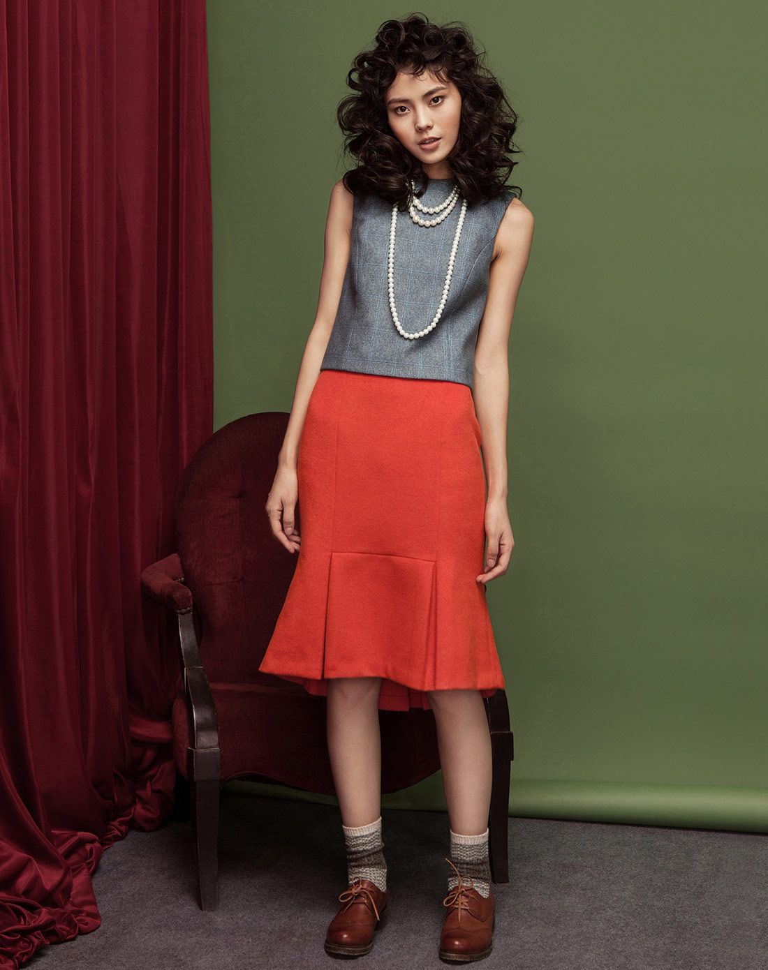 女神新装 尹恩惠合作款 呢料收褶半身裙