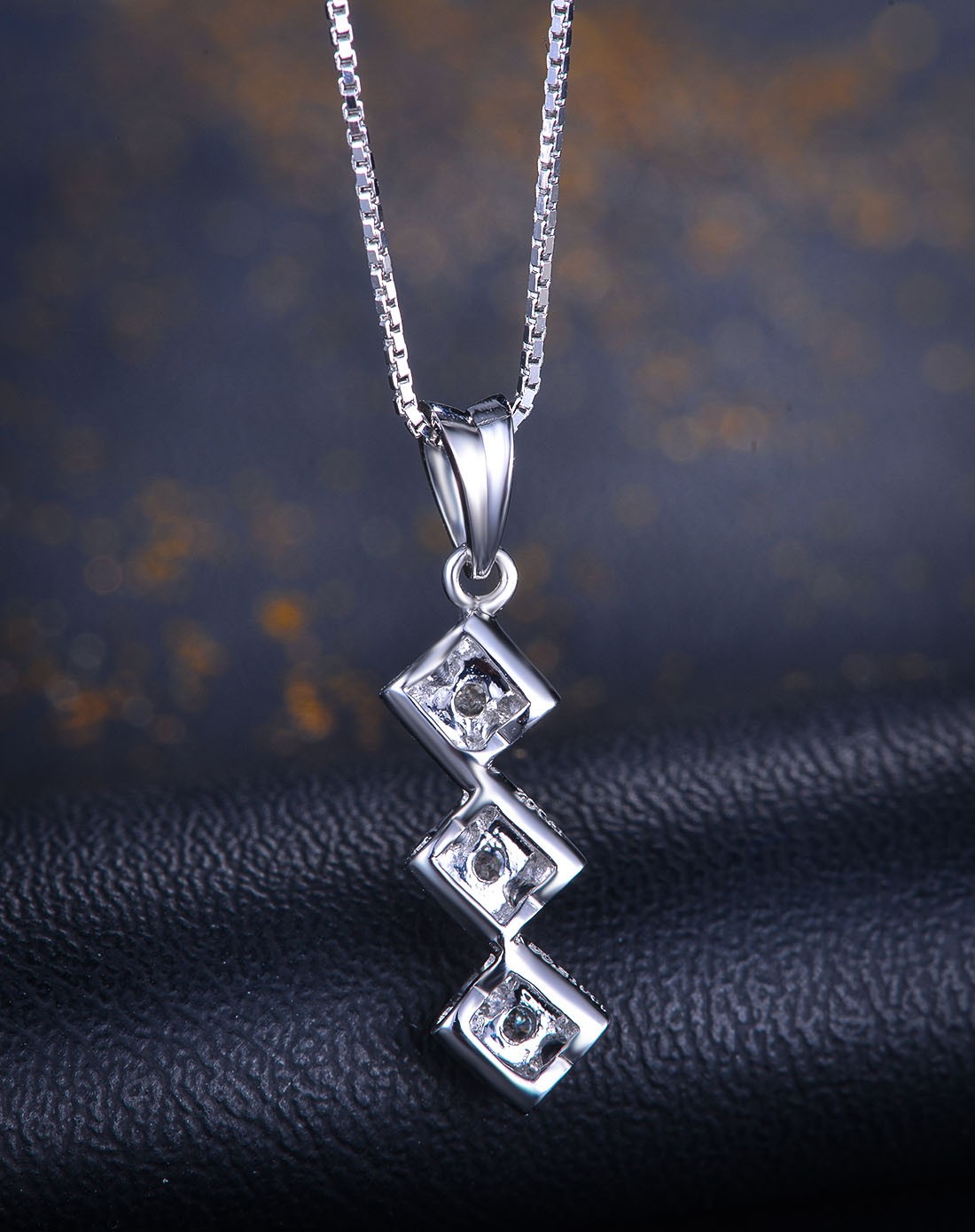 钯金pd950共15分钻石吊坠