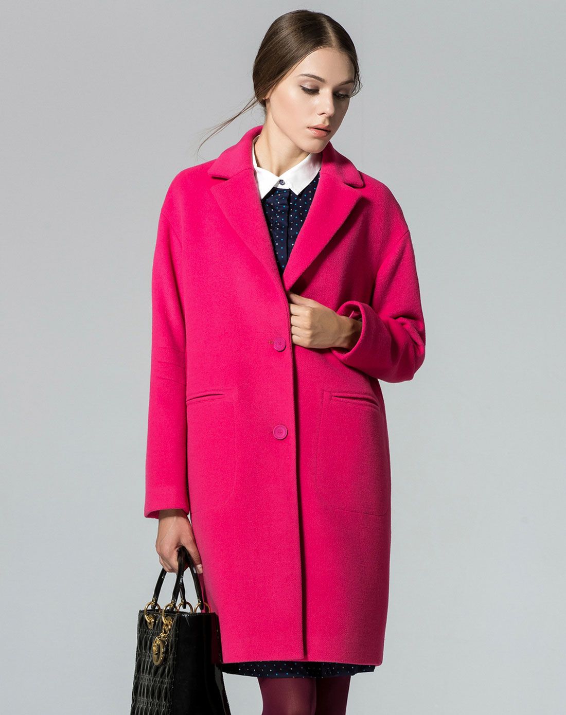 桃红色英伦风时尚毛呢大衣