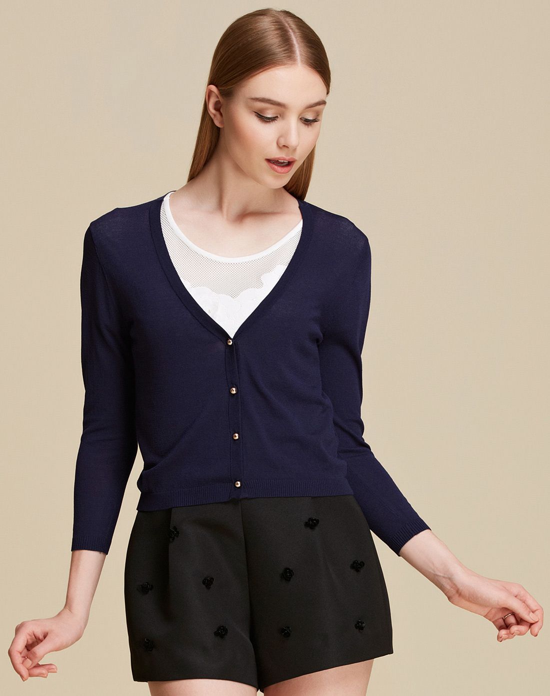 藏蓝色净色开衫针织衫