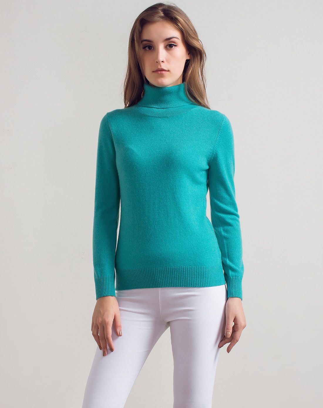 女款浅湖蓝净色百搭高端100%山羊绒套衫