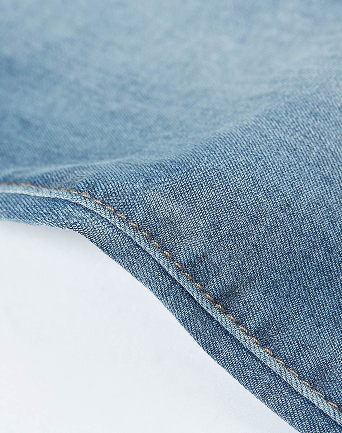 浅牛仔蓝经典简约秋季牛仔长裤