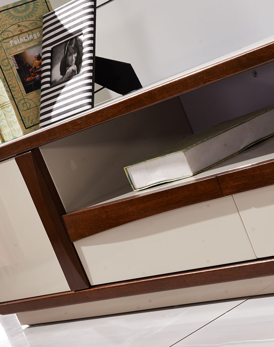 几度jidu家具专场奶白钢琴烤漆配胡桃木边框电视柜tv1495_唯品会