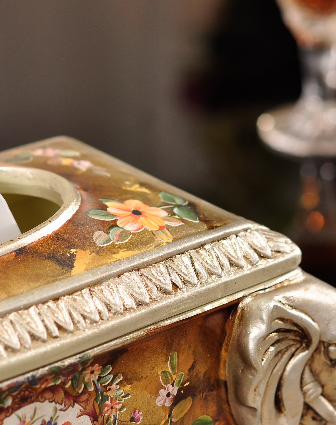 富贵大象做旧工艺纸巾盒