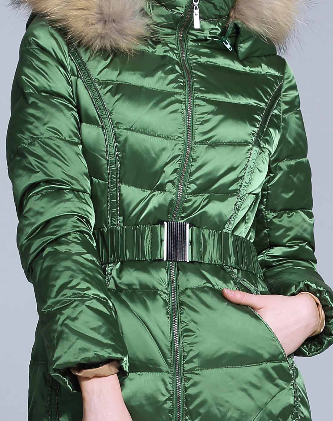 卡雷尔cerel vogue祖母绿气质淑女系腰带短款羽绒服2e329014801456