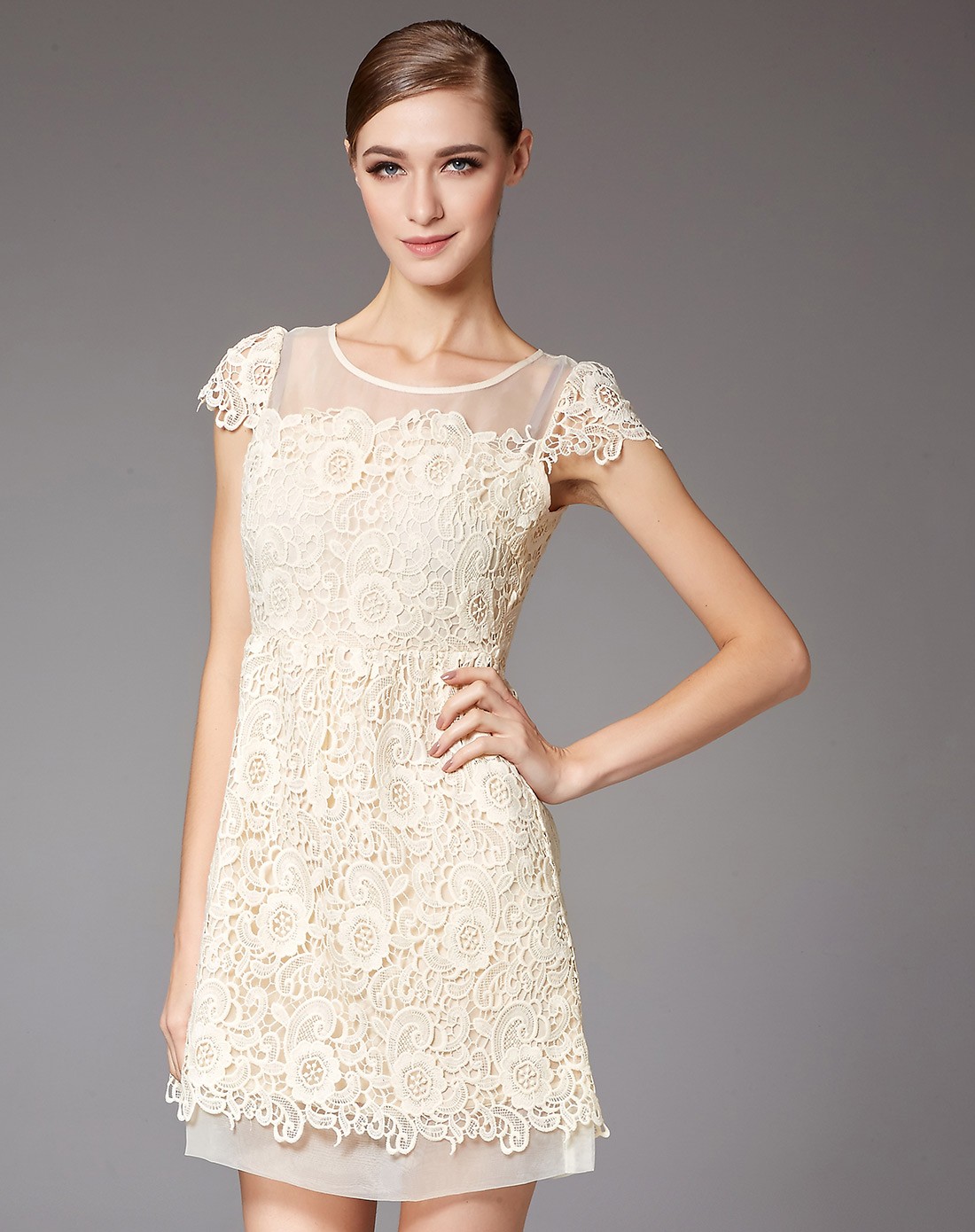 肉色蕾丝提花优雅短袖连衣裙