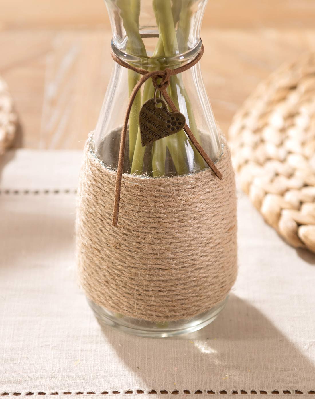 蒙蒂麻绳玻璃花瓶配仿真短杆非洲菊7支