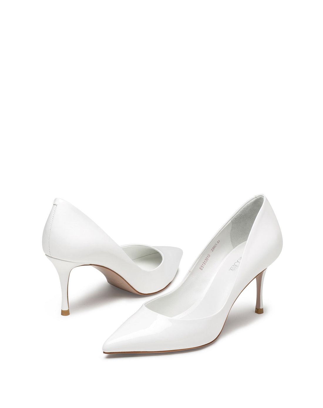 白色时尚欧美尖头真皮女士单鞋