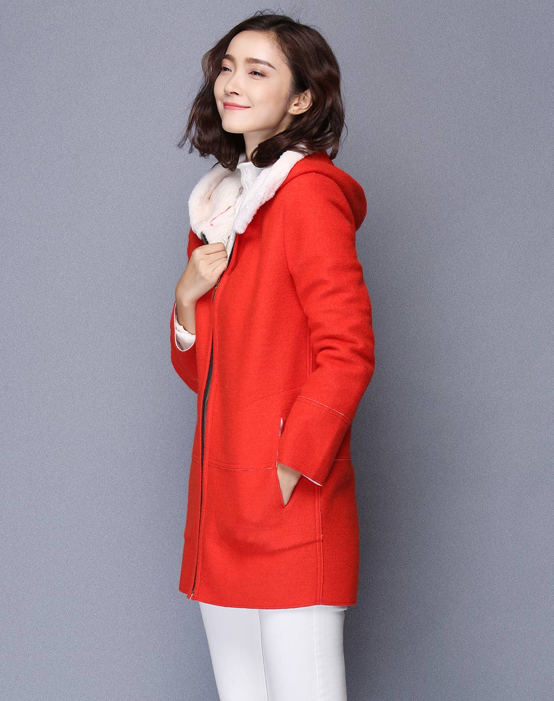 橘红色时尚大方中长款连帽呢外套