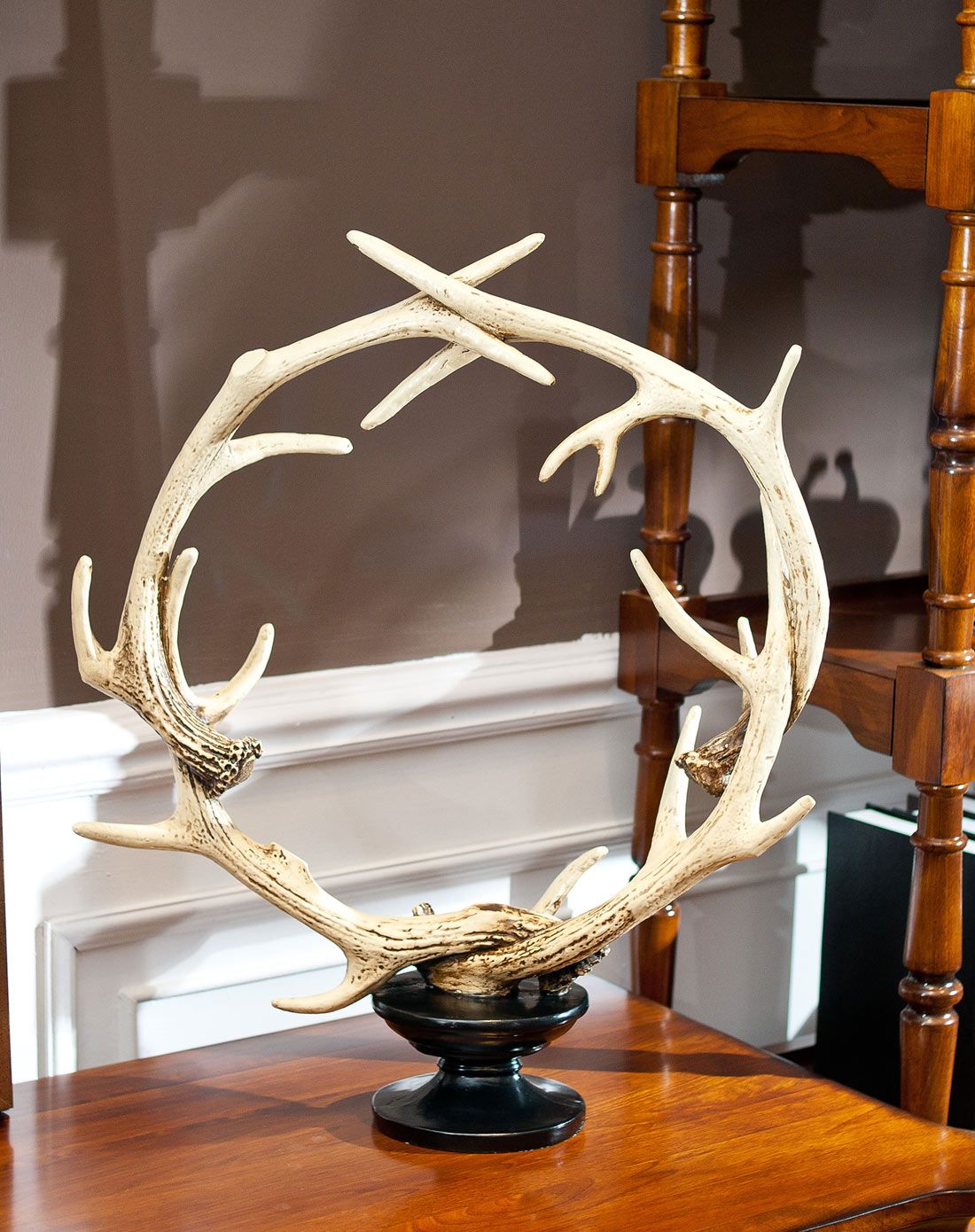 树脂雕刻鹿角摆件