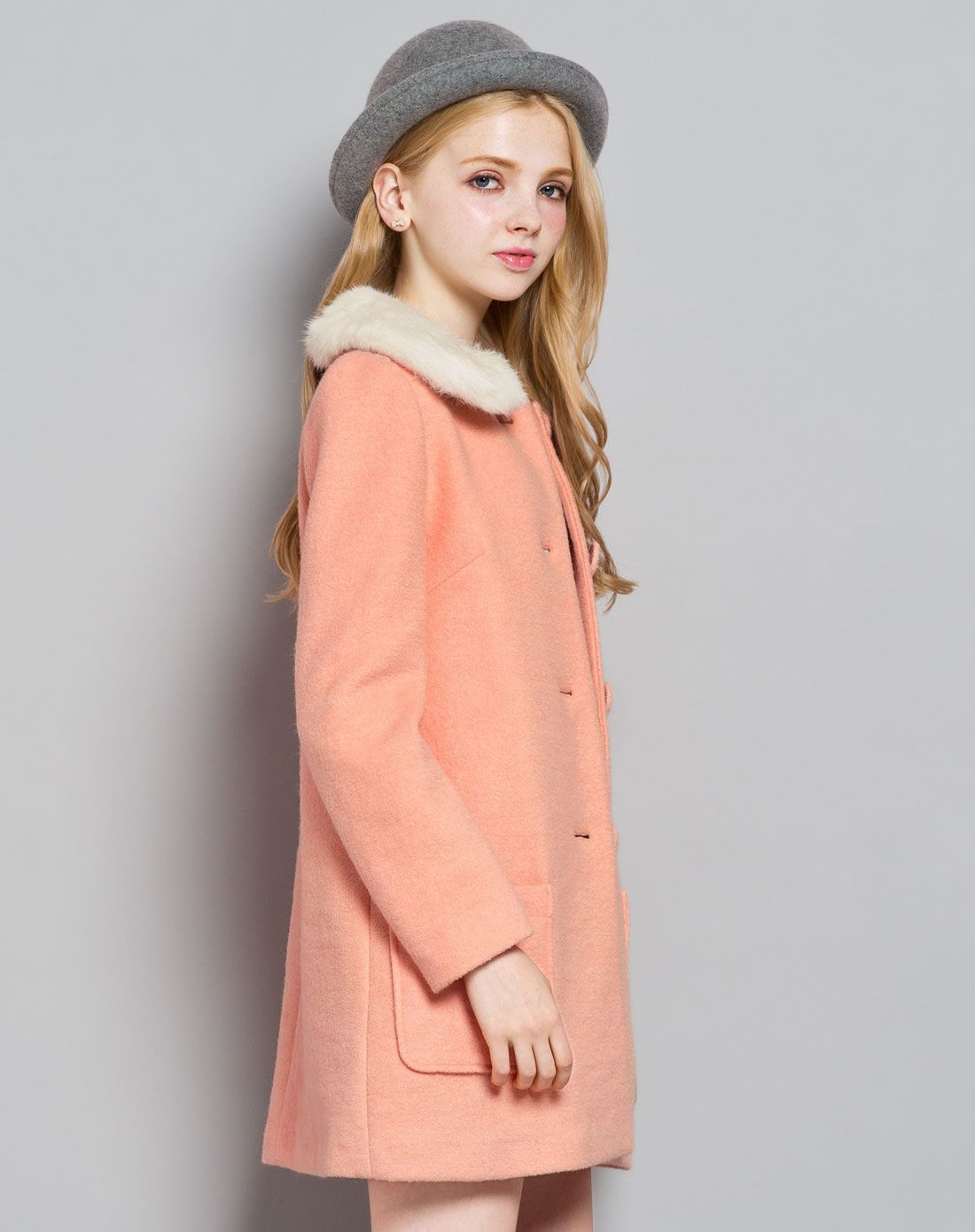 橘粉色甜美毛领外套