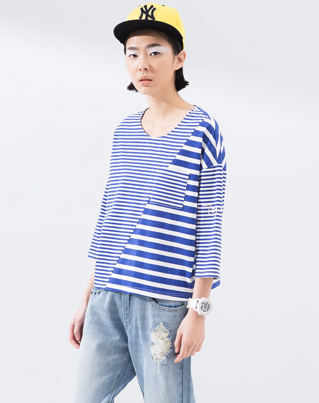 蓝白条条纹不对称中袖t恤