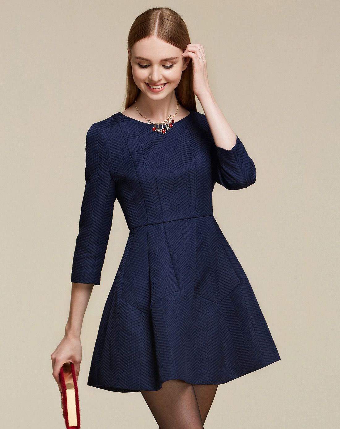 藏蓝色提花收腰连衣裙