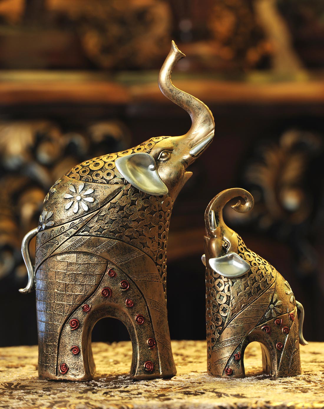 仿古金树脂铜钱花纹吉祥象