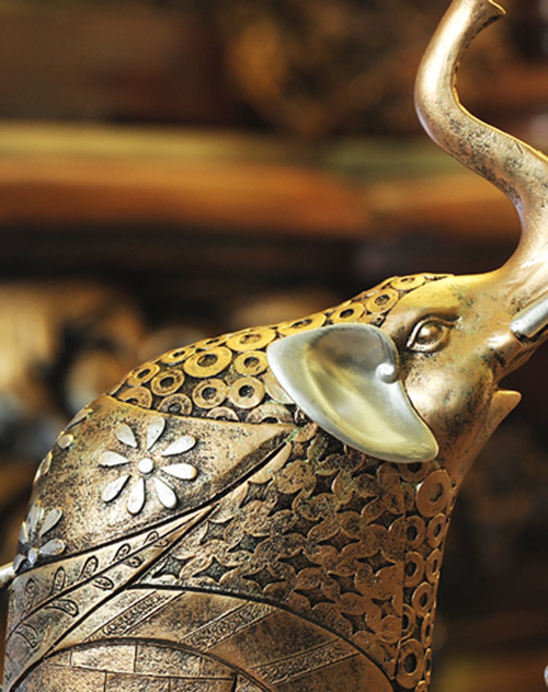 仿古金树脂铜钱花纹吉祥象