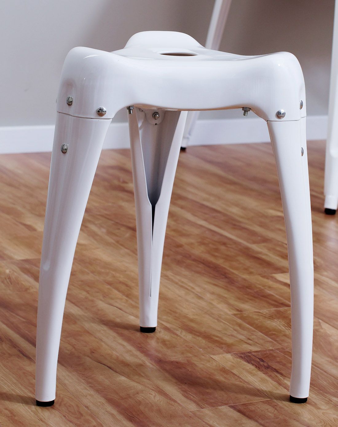 白色坚固加厚牙齿造型三角凳(承重200kg)